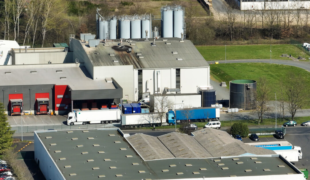 Shipping Manufacturing Parts and Construction Materials with Reinforced Logistics